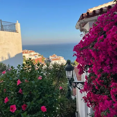 Ladera Panorama - Private Heated Pool וילה נרחה